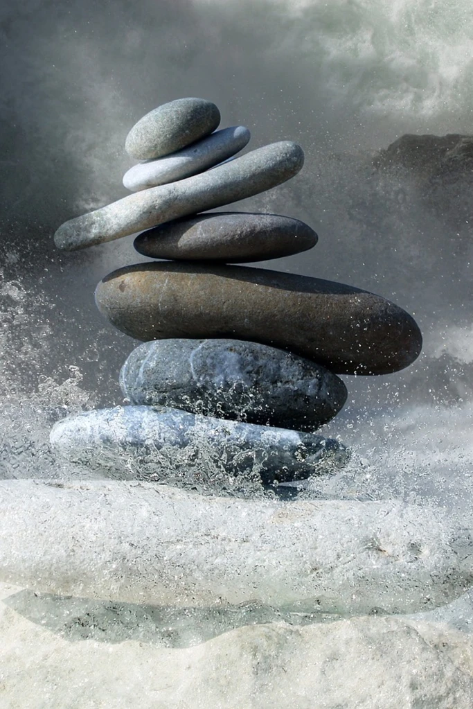 Piedras apiladas en equilibrio